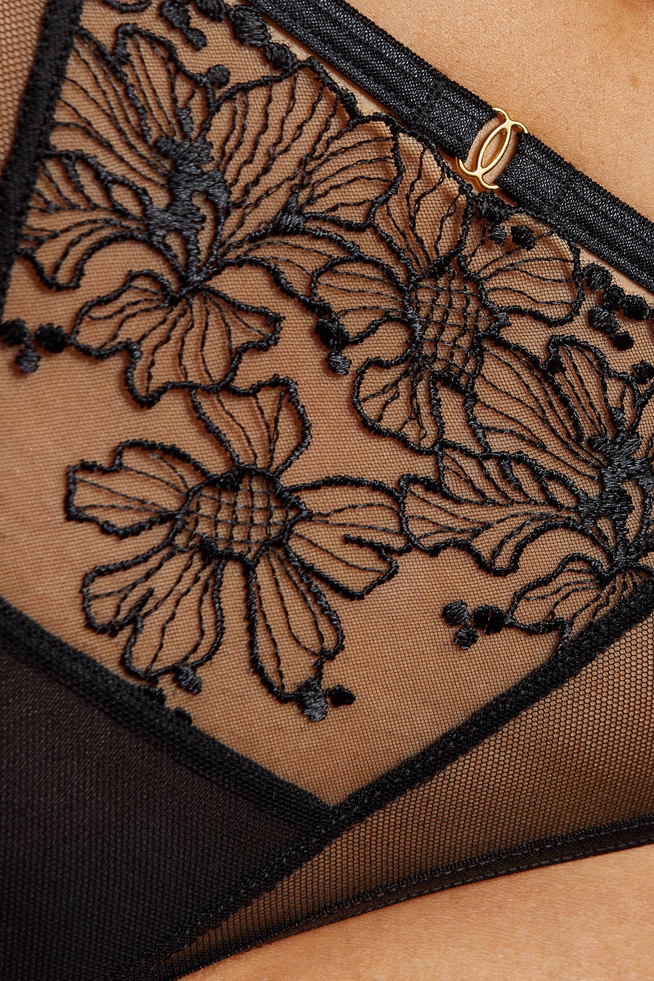 Fleur thongs with embroidery black (Discount Group B) | Gorteks | MySalvio